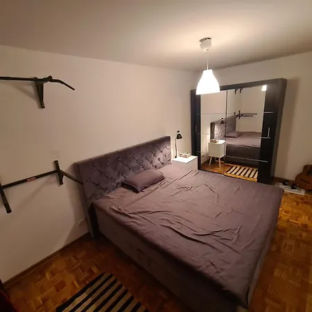 Lejlighed 70 Square Meters In Block 61 Bezanija